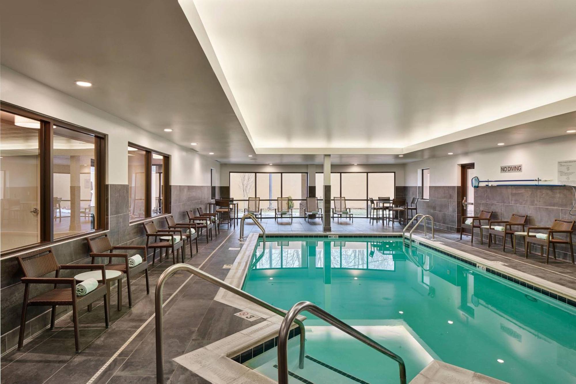 Courtyard Philadelphia/Langhorne Hotel Kültér fotó